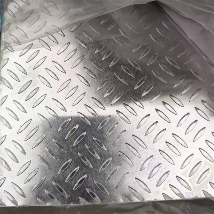 花纹铝板